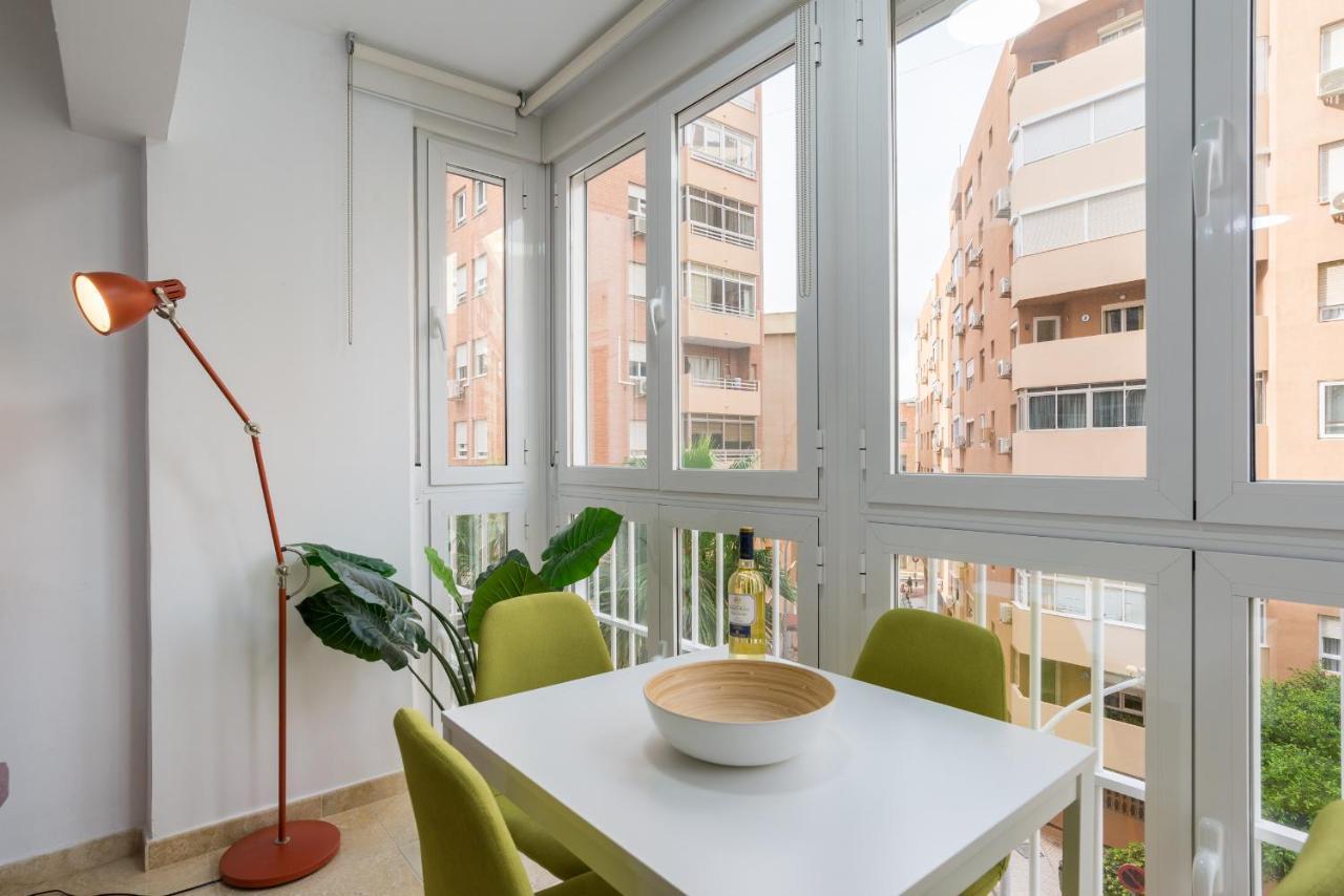 Mp5-Just Renovated Apartment Right On The Beach 말라가 외부 사진