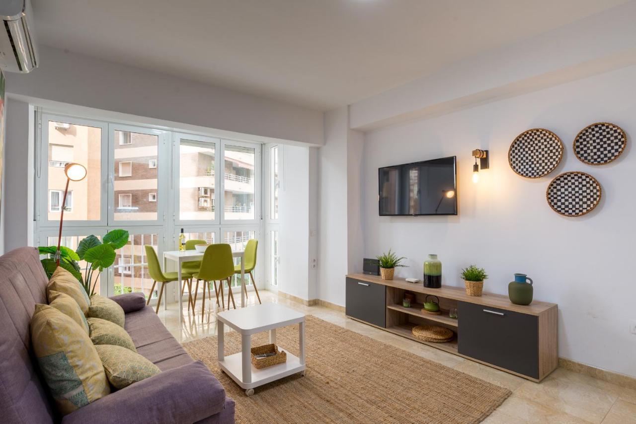 Mp5-Just Renovated Apartment Right On The Beach 말라가 외부 사진
