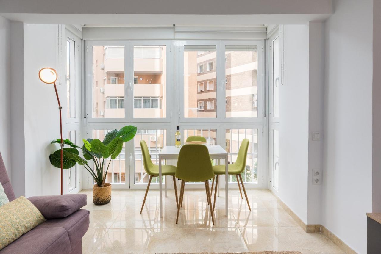 Mp5-Just Renovated Apartment Right On The Beach 말라가 외부 사진